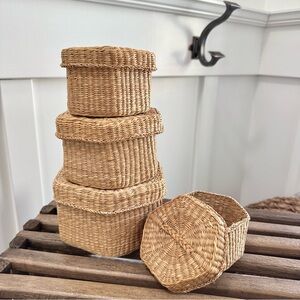 Vintage Natural Woven Sweetgrass Storage Baskets Set of 4 with lids Hexagonal